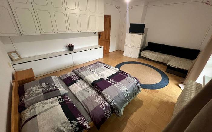 Spálňa, Štvorspálňový extra veľký dom, Nitra