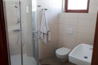 Kúpeľňa s toaletou, Chata v Bobroveckej doline, Bobrovec