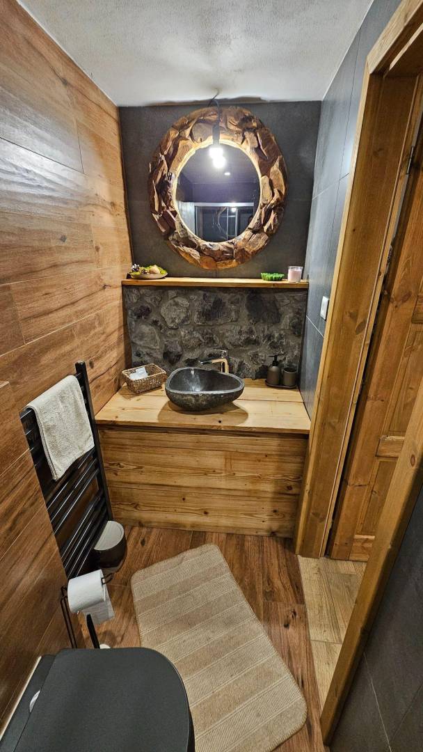 Kúpeľňa s toaletou, Chalet Robinson, Modra