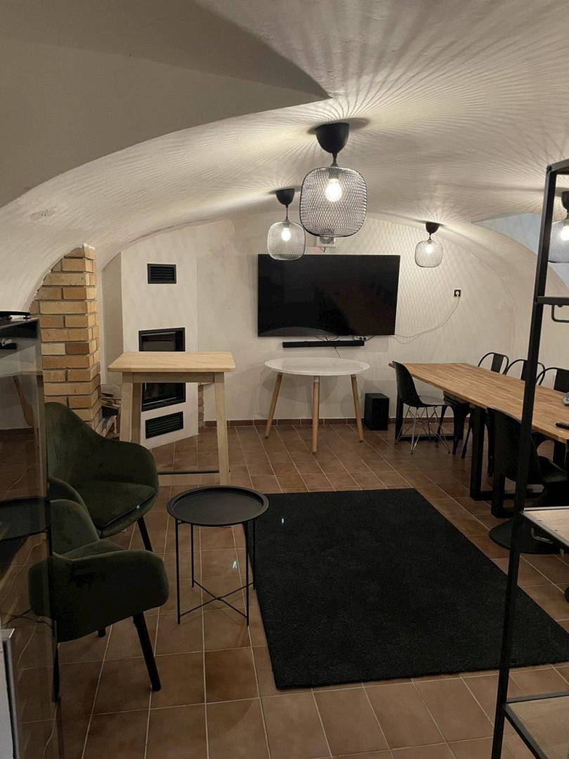 Spoločenská miestnosť, Historická vila Dom hostí, Podbrezová