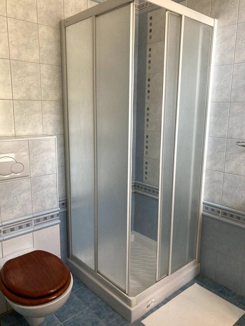 Kúpeľňa s toaletou, Historická vila Dom hostí, Podbrezová