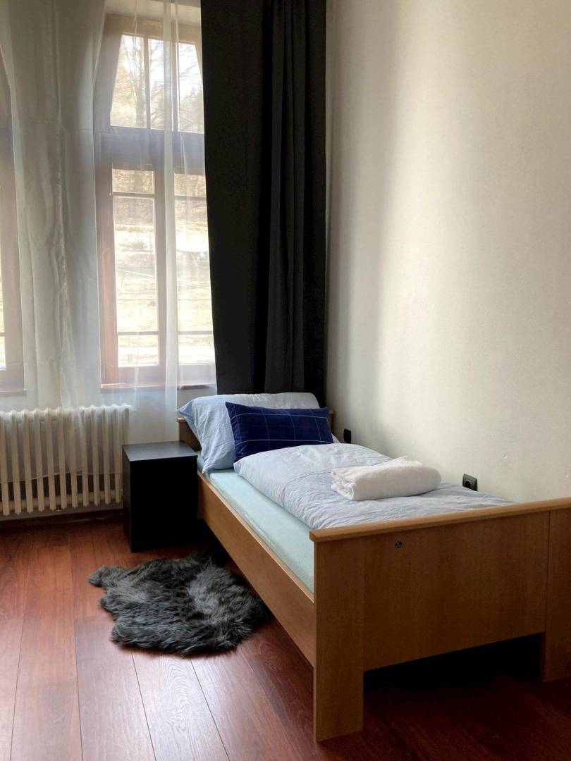 Spálňa, Historická vila Dom hostí, Podbrezová