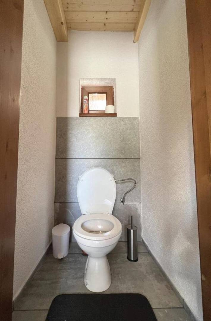 Samostatná toaleta, Drevenica u Mateja Fajku, Pribylina