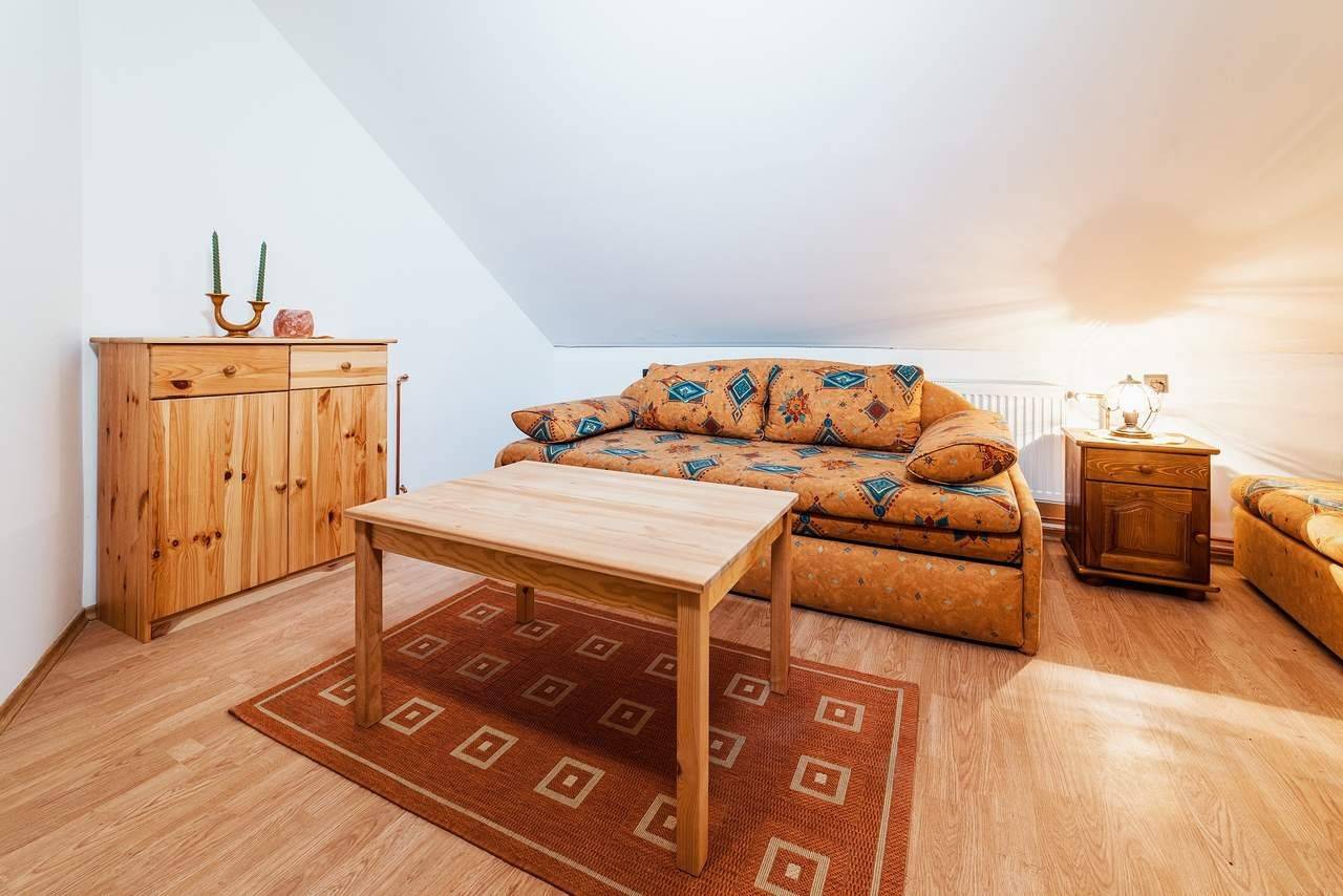 Spálňa, Veľká chata pod Chopkom, Horná Lehota