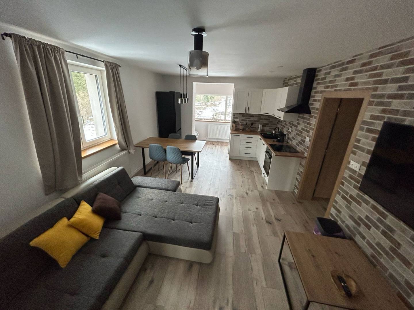 Obývačka, Chalupa pod lesom s kúpacou kaďou****, Dlhá nad Kysucou