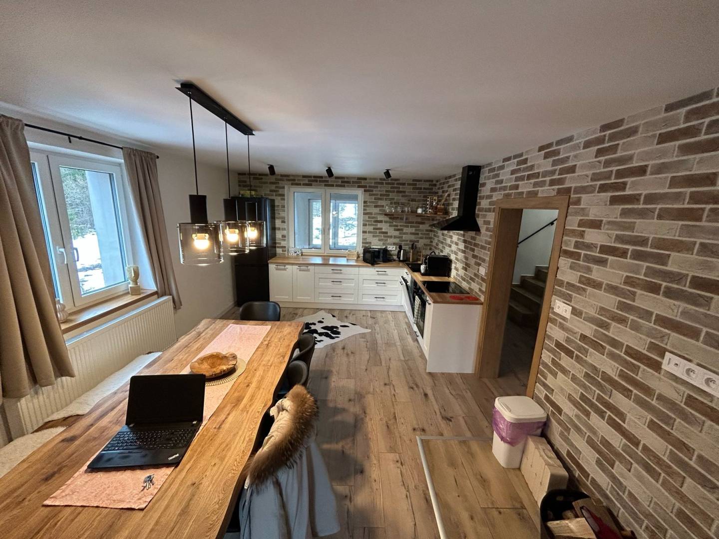 Kuchyňa, Chalupa pod lesom s kúpacou kaďou****, Dlhá nad Kysucou