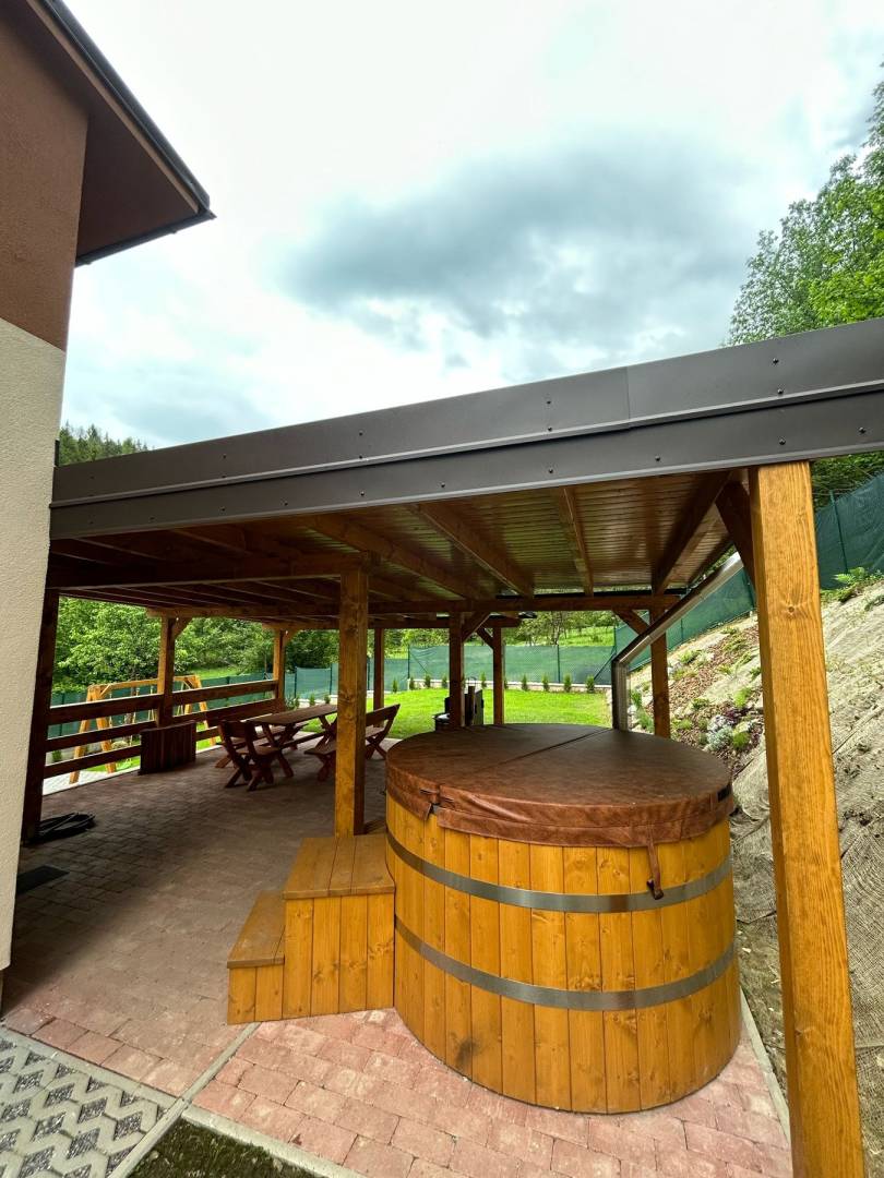 Wellness, Chalupa pod lesom s kúpacou kaďou****, Dlhá nad Kysucou