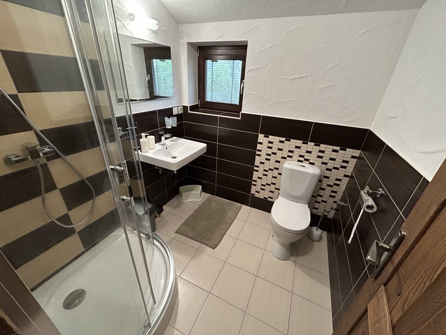 Kúpeľňa s toaletou, Chata Gazdovský dvor Klokočov Kysuce, Klokočov