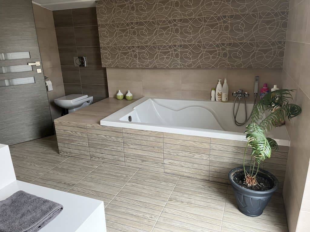 Kúpeľňa s toaletou, Chalúpka Elisia, Rabča