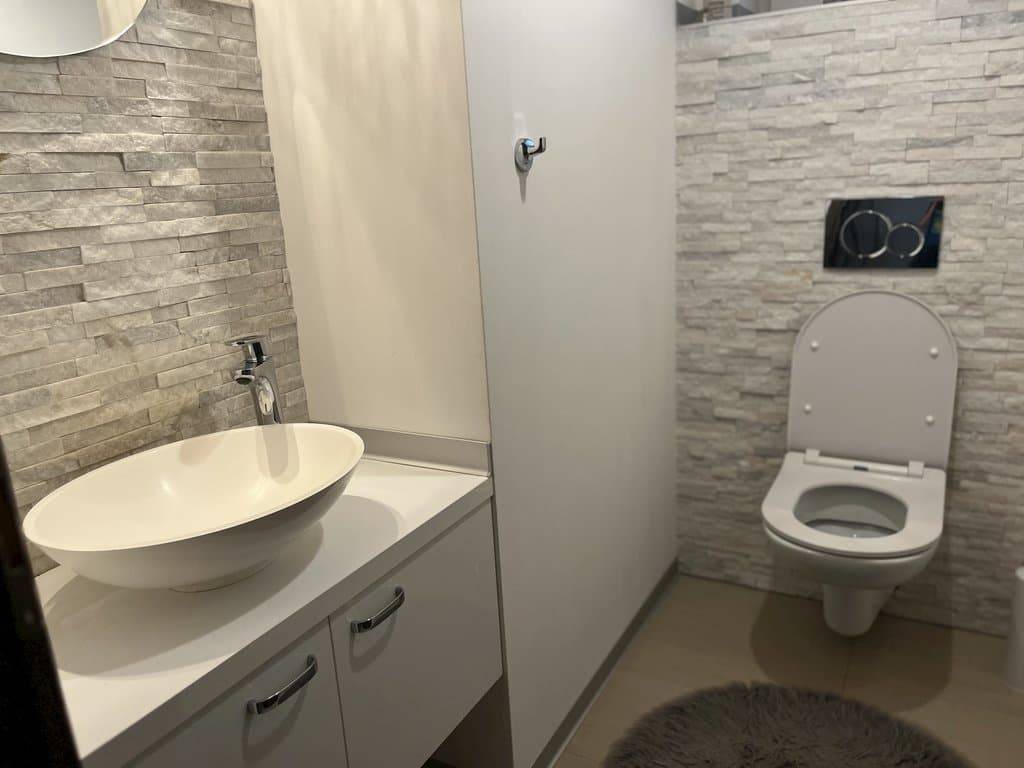 Samostatná toaleta, Chalúpka Elisia, Rabča