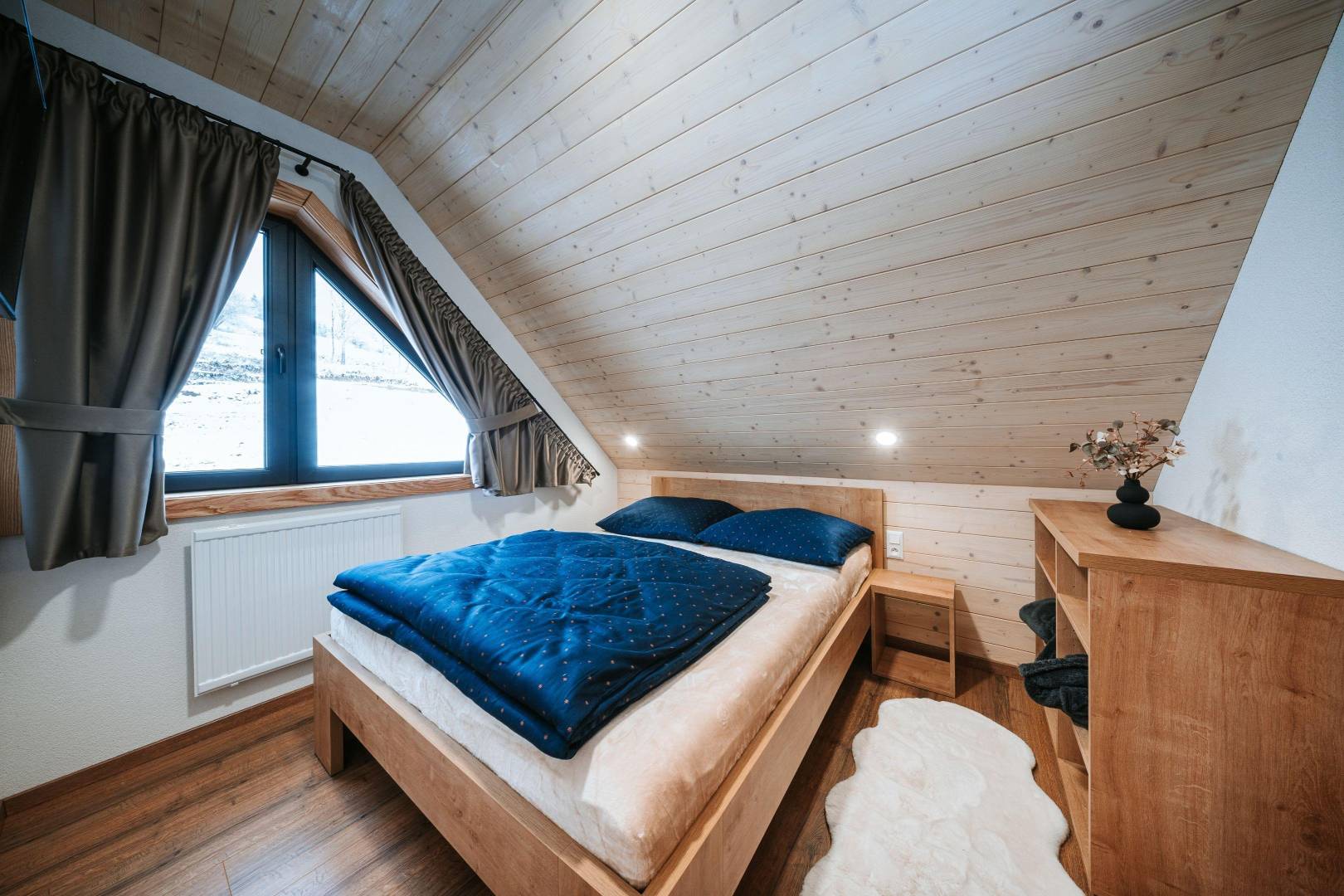 Spálňa, Zrub Azarka, Beňuš