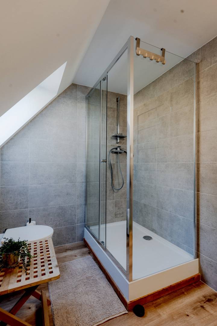 Kúpeľňa s toaletou, Chata Pekný les, Horné Hámre