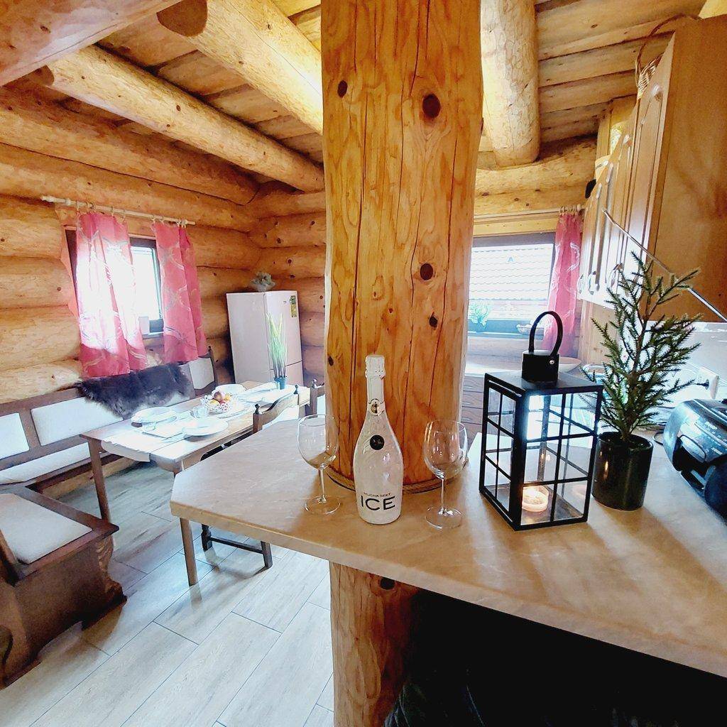 Obývačka, Kanadský zrub, Kostolná Ves