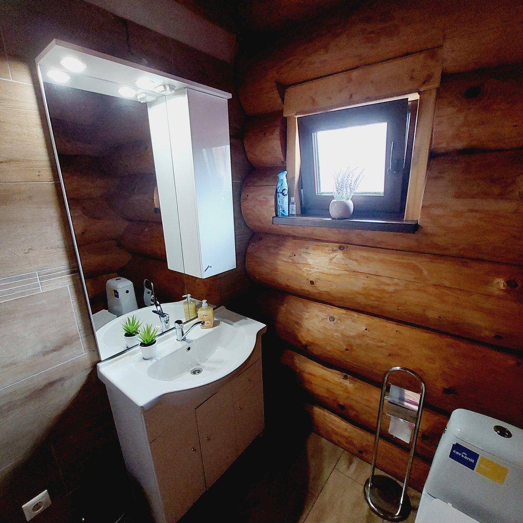 Kúpeľňa s toaletou, Kanadský zrub, Kostolná Ves