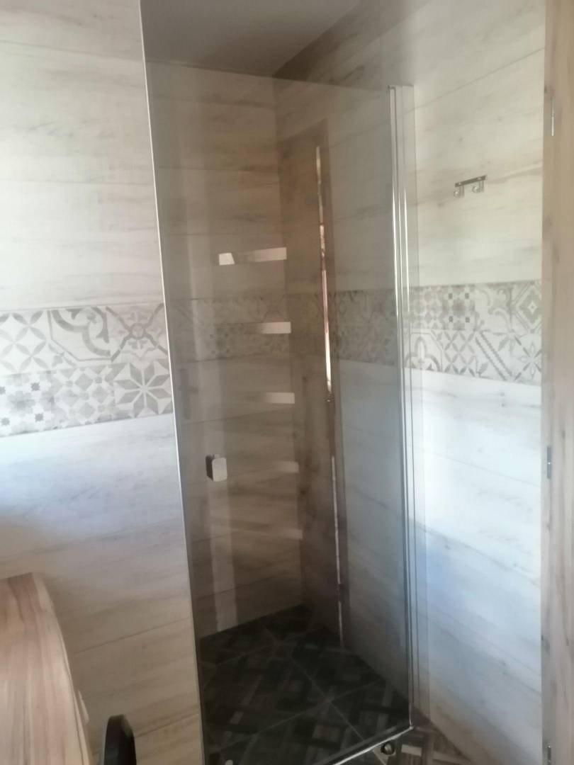 Kúpeľňa bez toalety, Chatky Korytárky, Korytárky