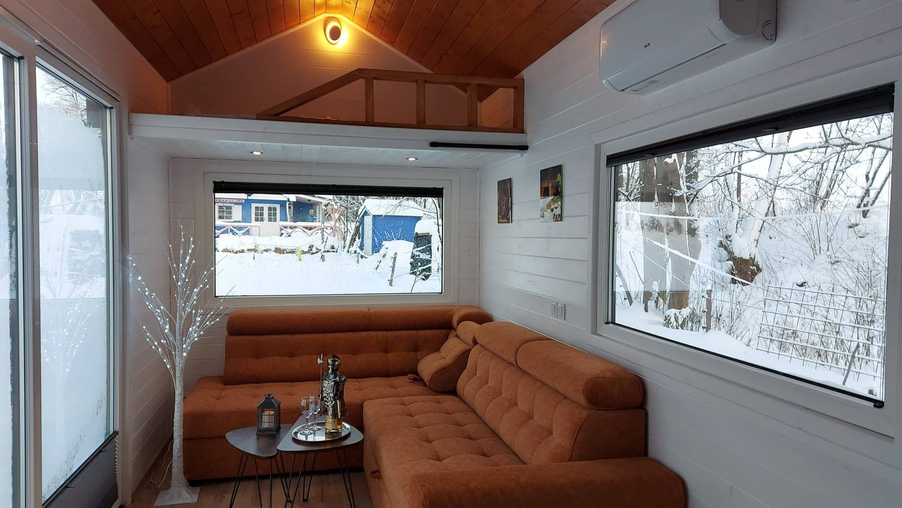 Obývačka, Anciasglamp, Leštiny