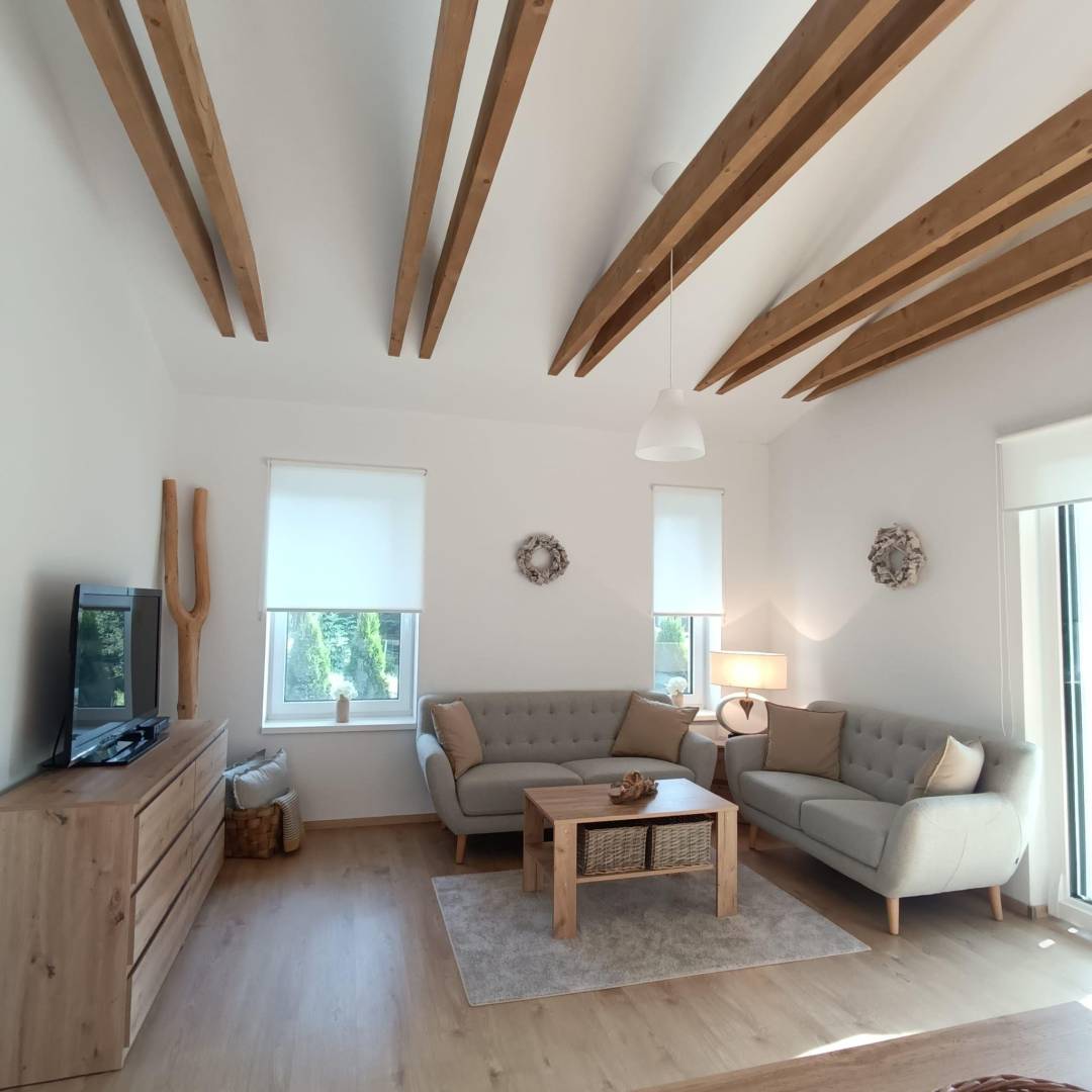 Obývačka, Domček pod lesíkom, Hôrka