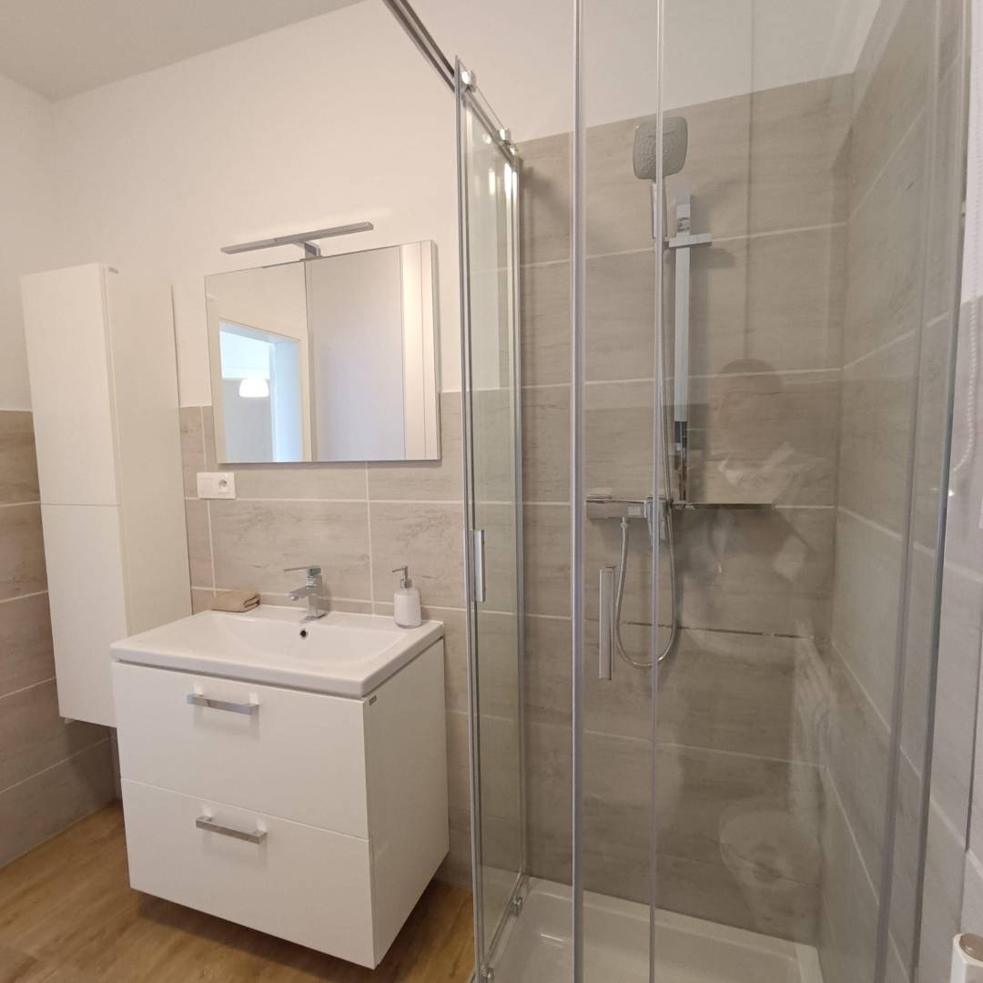 Kúpeľňa s toaletou, Domček pod lesíkom, Hôrka