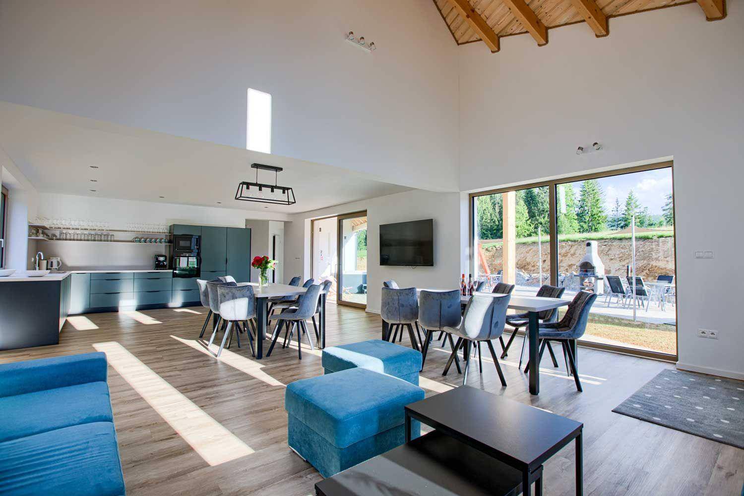 Obývačka, Pekné časy na Hlobišove, Hronec