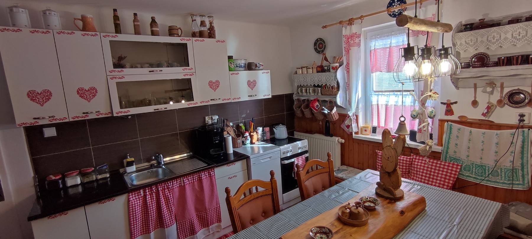 Kuchyňa, Chata Timotej, Mlynky