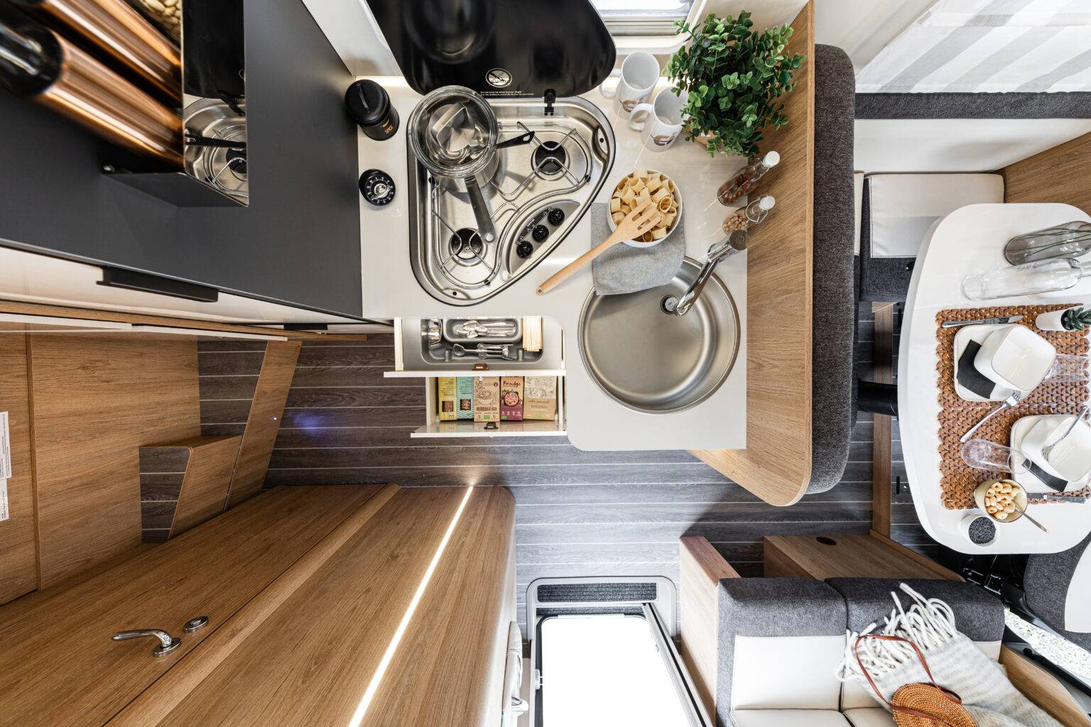 Kuchyňa, ENJOYER – rodinný roadtrip plný zážitkov, Bratislava