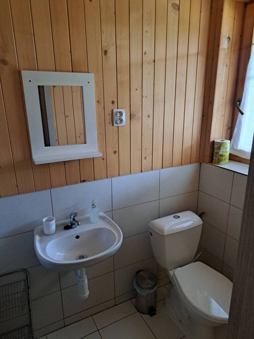 Kúpeľňa s toaletou, OdychOFFka - pravý blok, Prašice