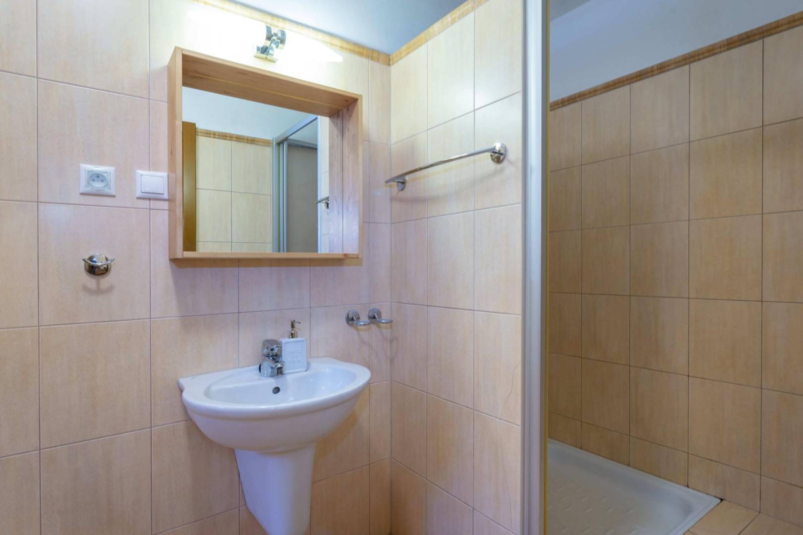 Kúpeľňa bez toalety, Apartmanica Tále 8A, Bystrá