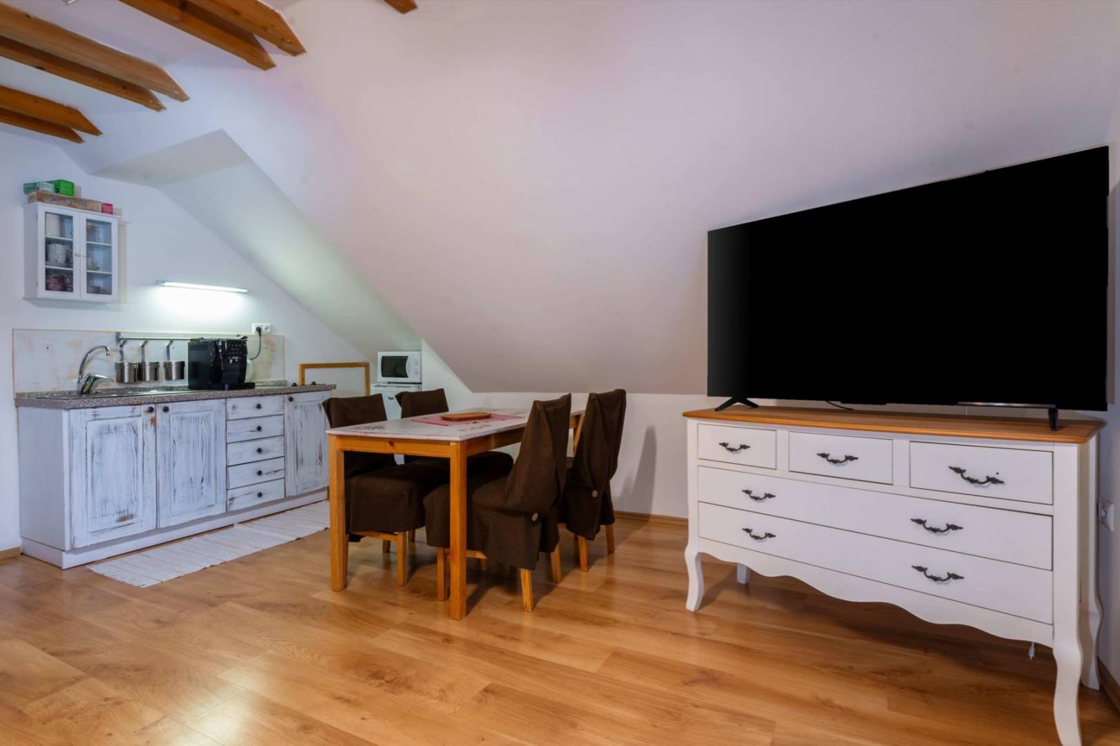 Kuchyňa, Apartmanica Tále 4C, Bystrá