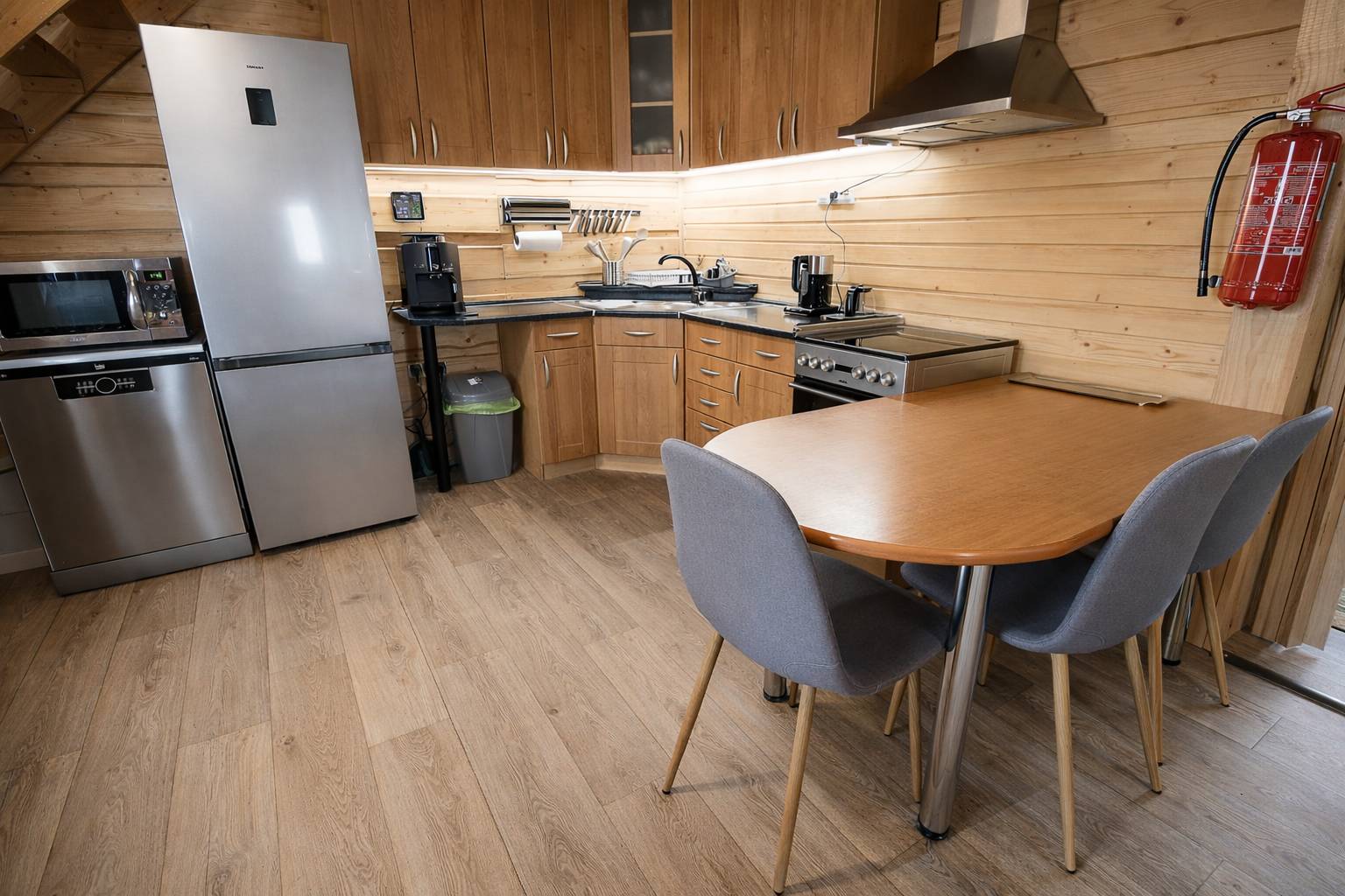 Kuchyňa, Chata pri Kaštieli Longevity Nature Retreat, Necpaly