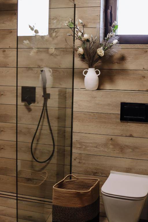 Kúpeľňa s toaletou, Chata Andromeda, Oravská Lesná