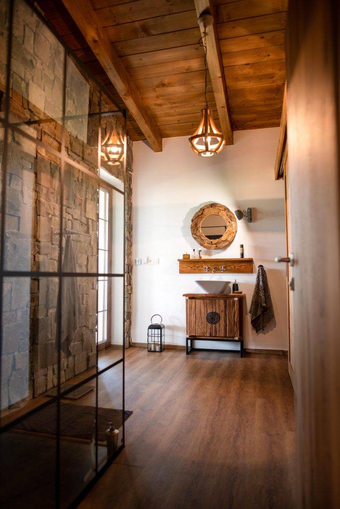 Kúpeľňa s toaletou, Hacienda na Orave, Novoť