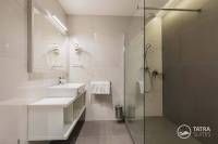 Kúpeľňa s toaletou, TATRA SUITES - Deforte Ellegance 201, Poprad