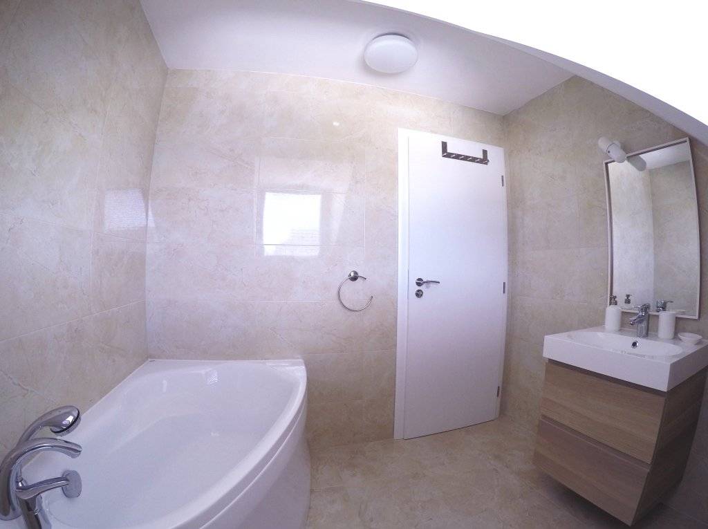 Kúpeľňa s toaletou, Villa Mia, Stará Lesná