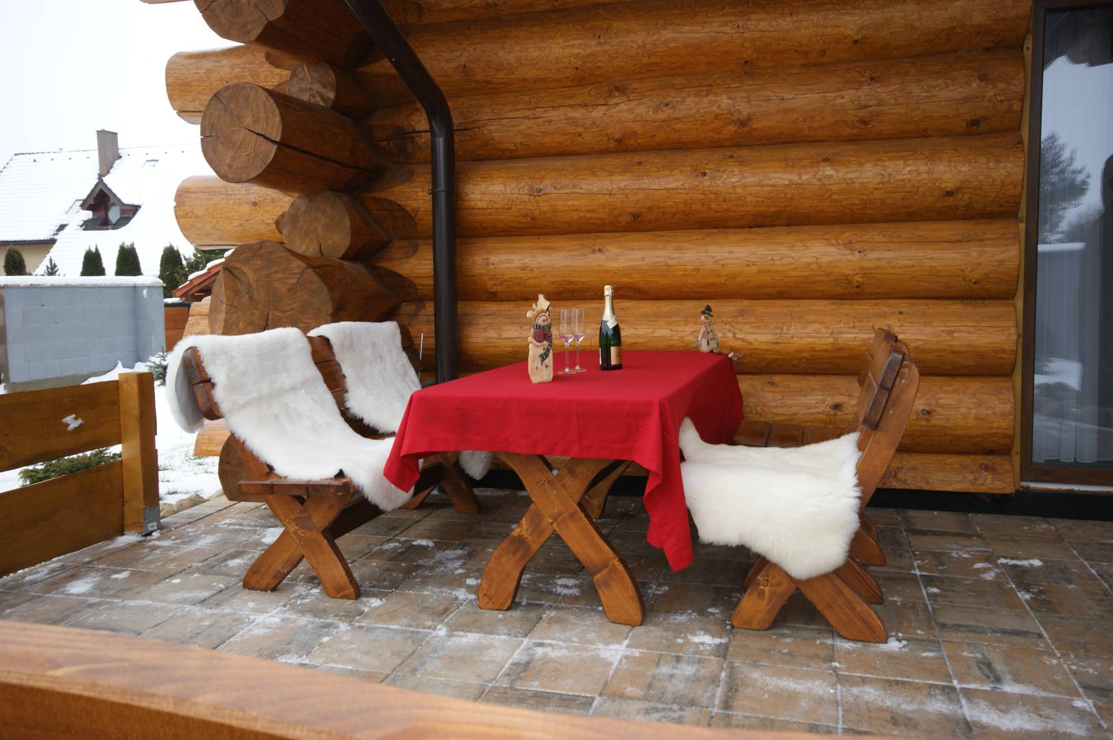 Terasa, Medvedí dvor, Veľká Lomnica