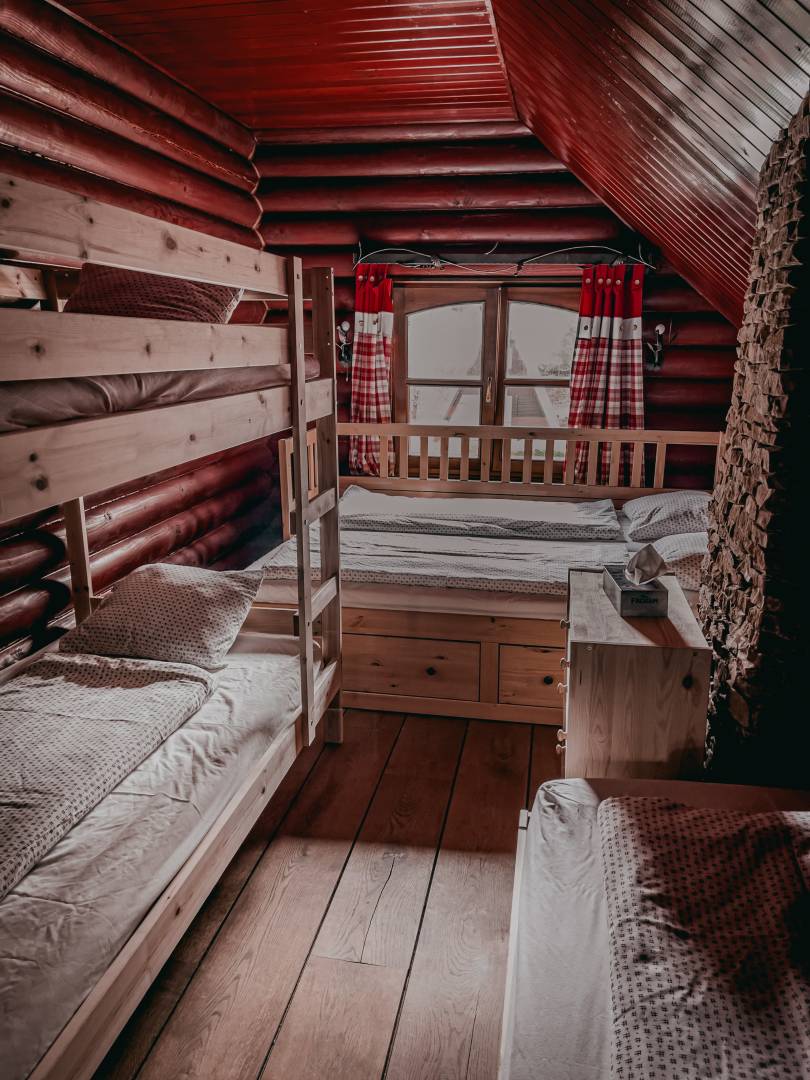 Spálňa, MEDULIENKA TREEHOUSES NOSZVAJ, Noszvaj