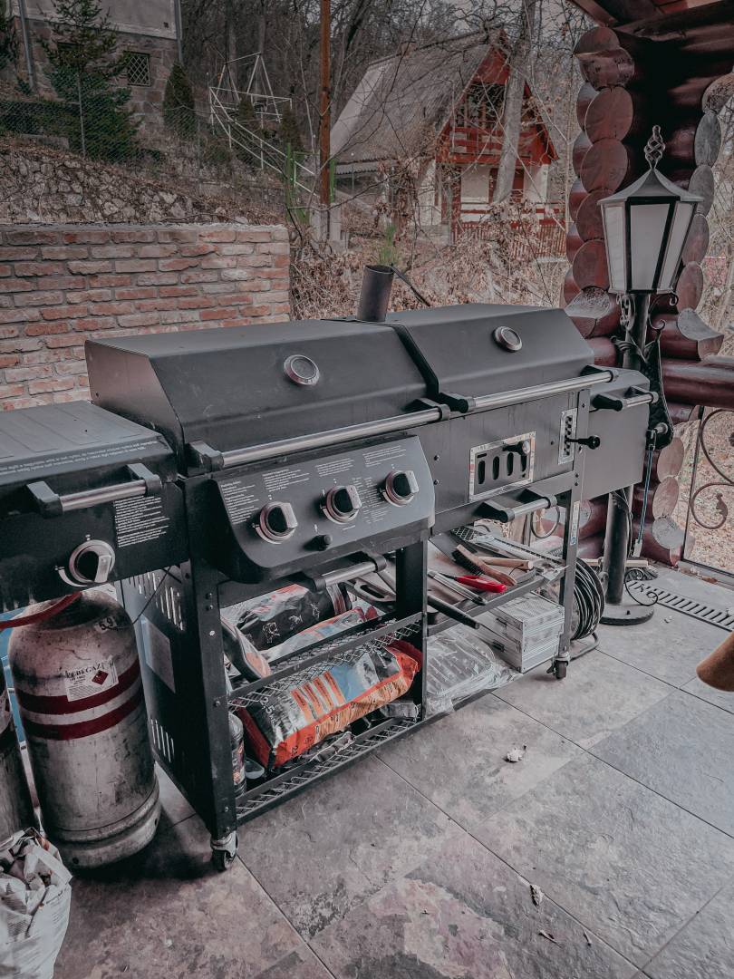 Balkón, MEDULIENKA TREEHOUSES NOSZVAJ, Noszvaj