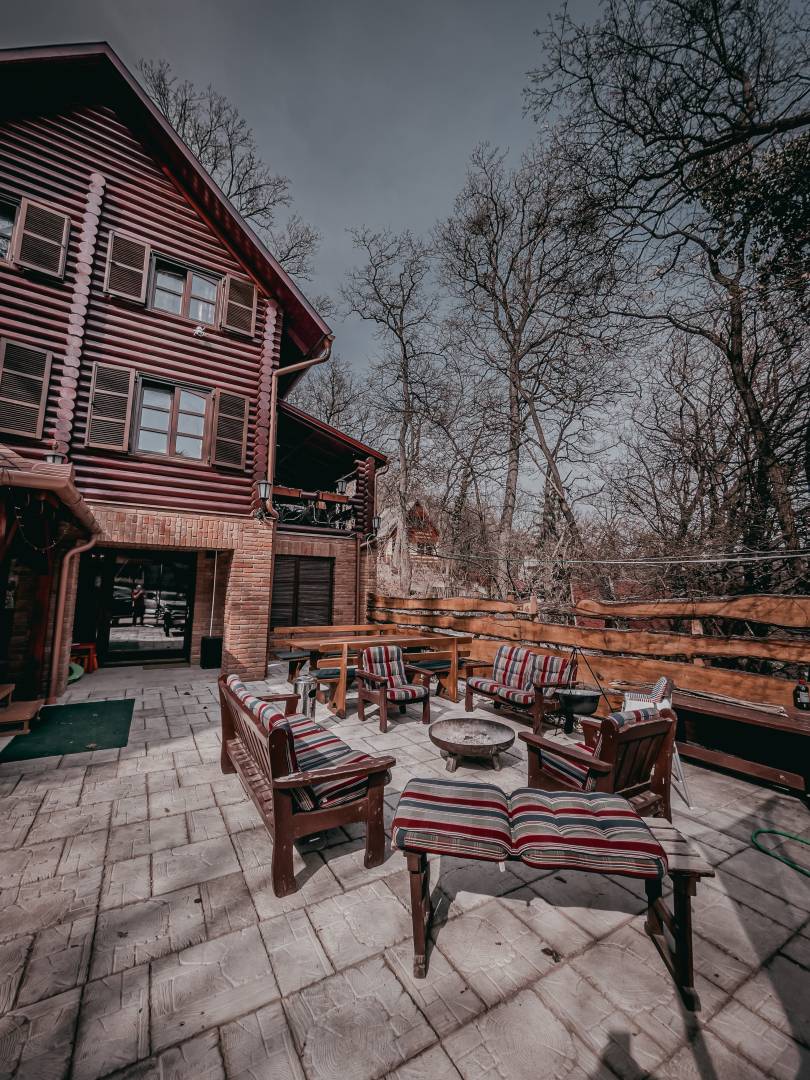 Terasa, MEDULIENKA TREEHOUSES NOSZVAJ, Noszvaj