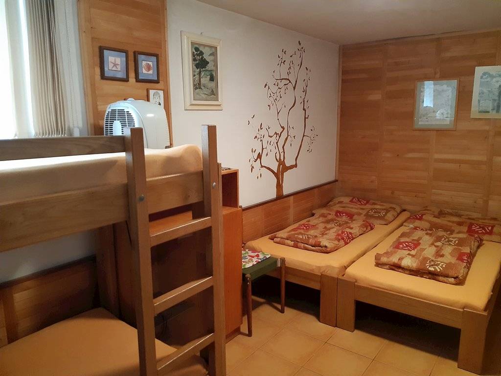 Spálňa, Chata Katka, Leštiny