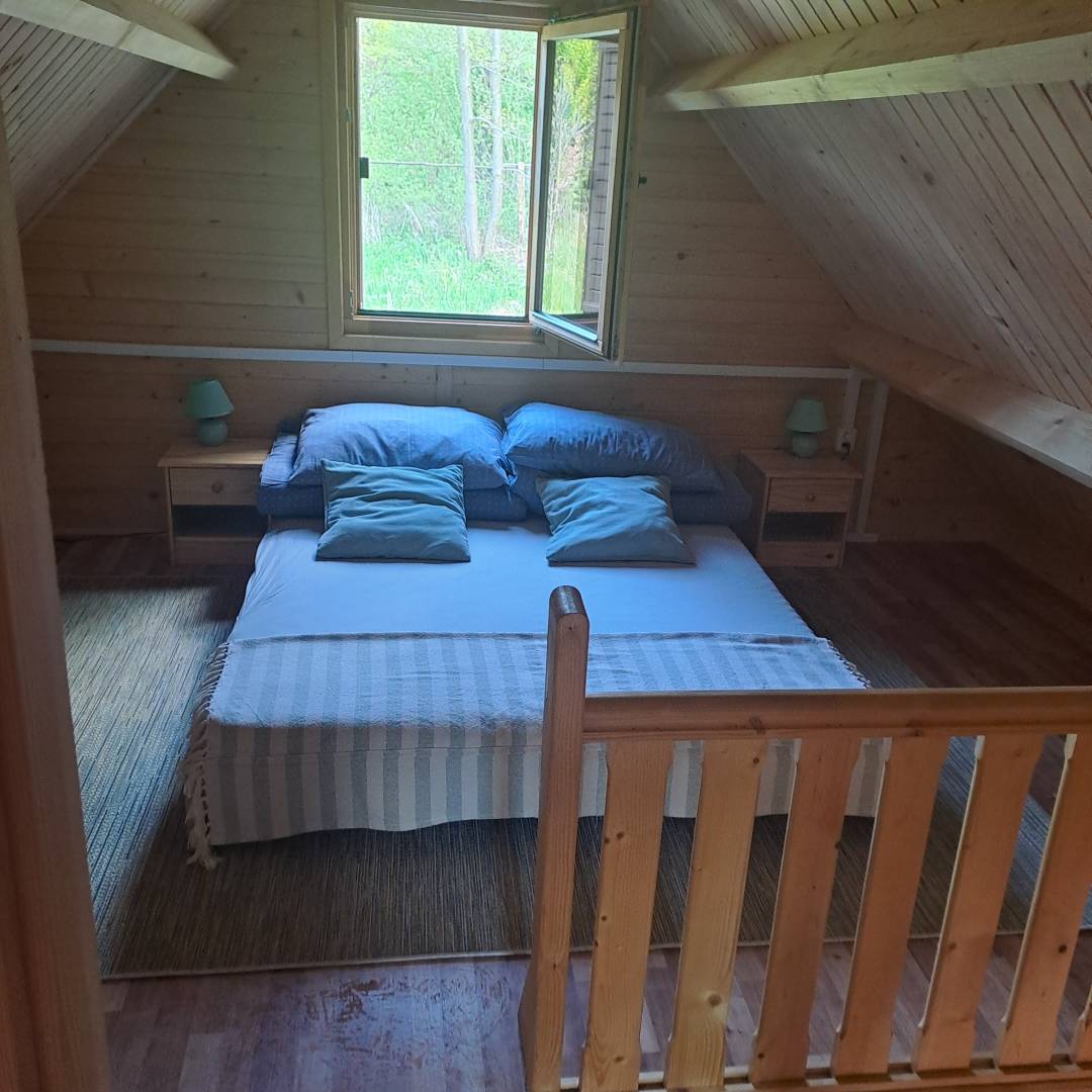 Spálňa, Chata Kolpachy pri štiavnickom jazere, Banský Studenec