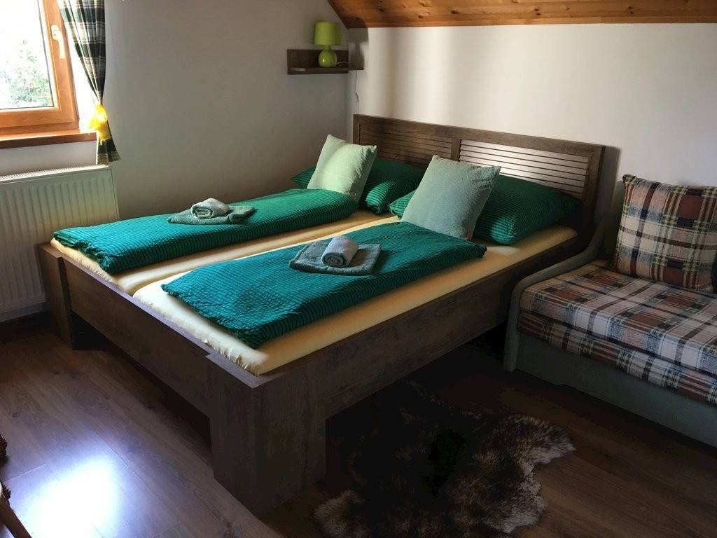 Spálňa, Chata Adriana, Stará Lesná