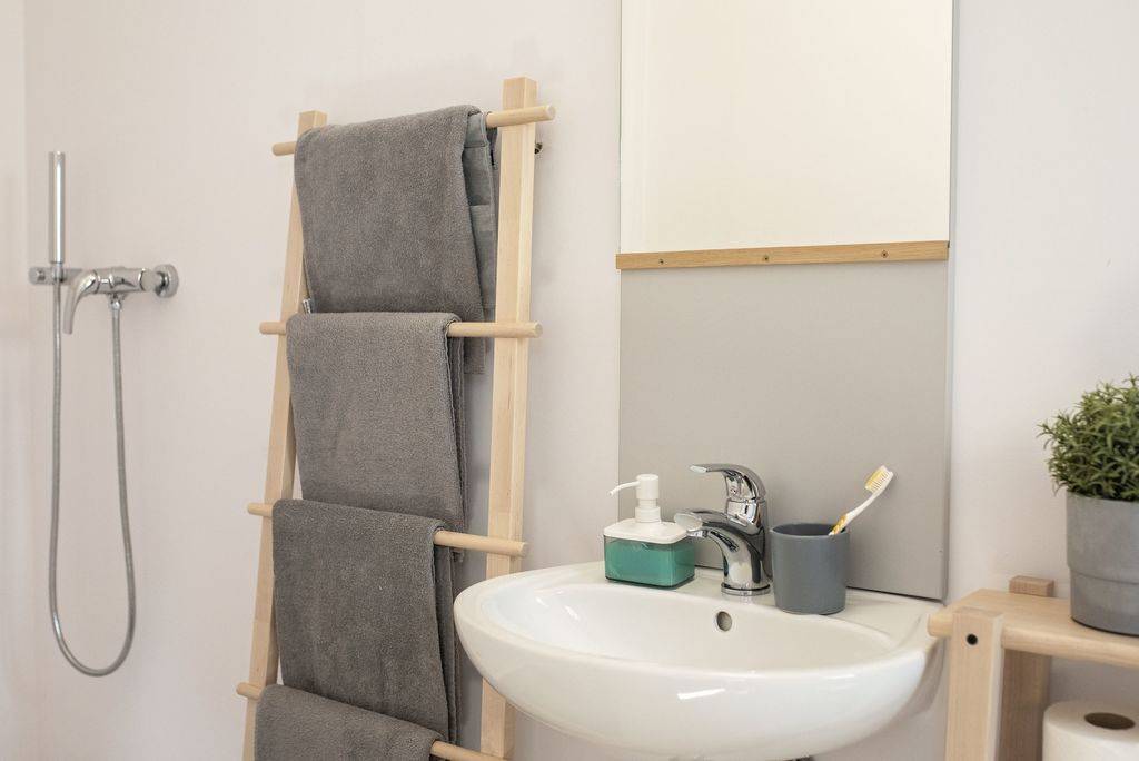 Kúpeľňa s toaletou, Horáreň na Váhu, Vikartovce