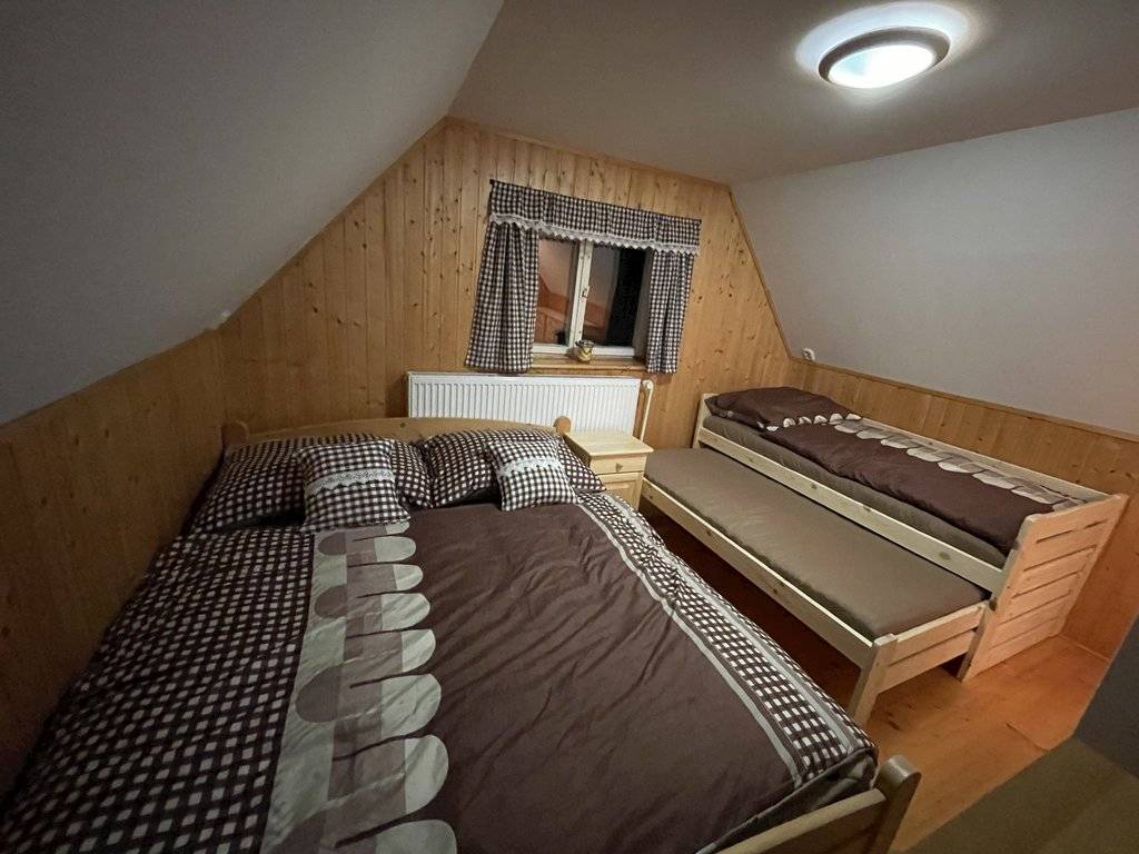 Spálňa, Chata pri vláčiku, Oravská Lesná