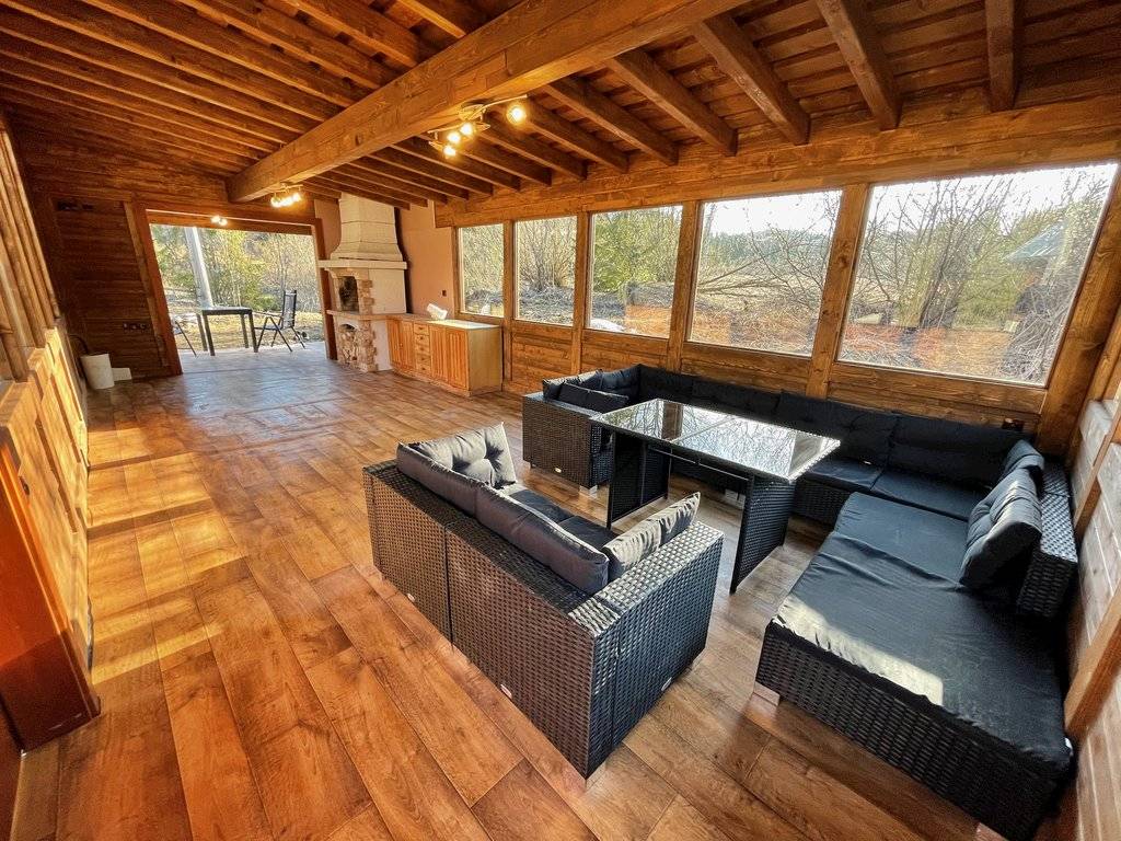 Terasa, Chata pri vláčiku, Oravská Lesná