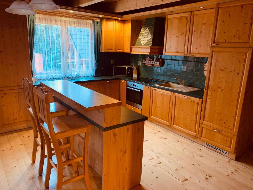 Kuchyňa, Zrub na Briežku Krahule, Krahule