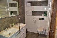 Kúpeľňa s toaletou, Apartmán A404 LAGEMA, Vysoké Tatry