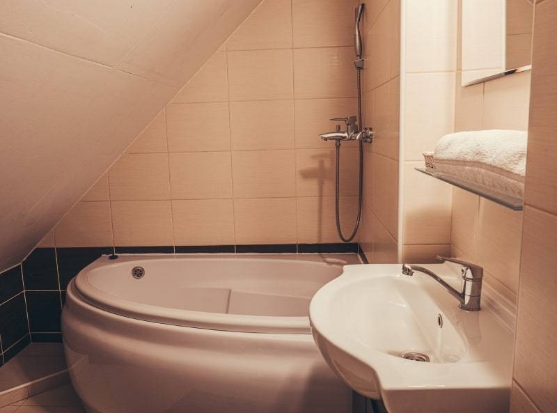 Kúpeľňa s toaletou, SUDOPARK - Sedliacky dom, Klokočov