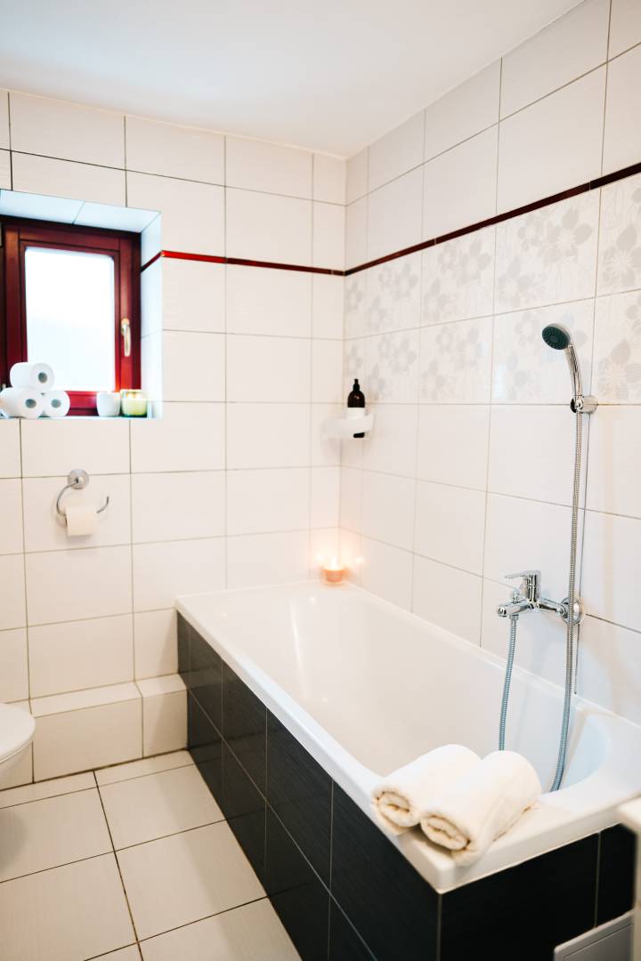 Kúpeľňa s toaletou, KAPINA - Dom Jasná, Liptovský Mikuláš