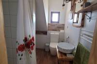 Kúpeľňa s toaletou, Vila Včielka, Kvačany
