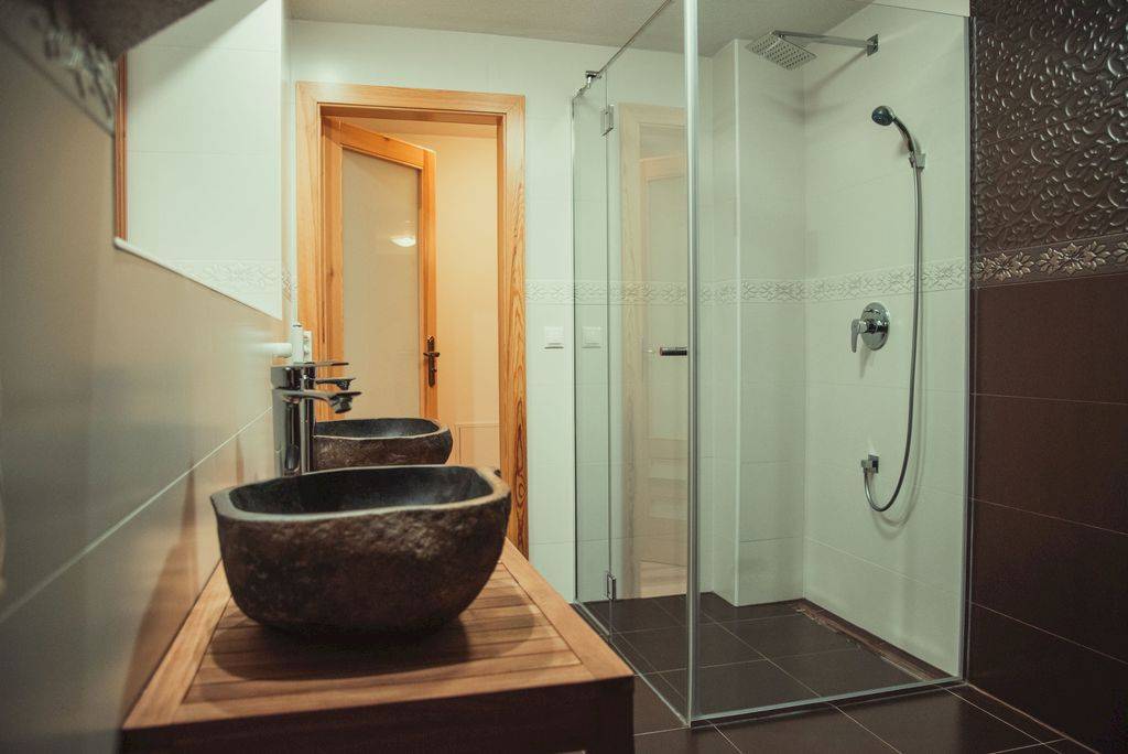 Kúpeľňa s toaletou, Chalupa Kubínska, Dolný Kubín