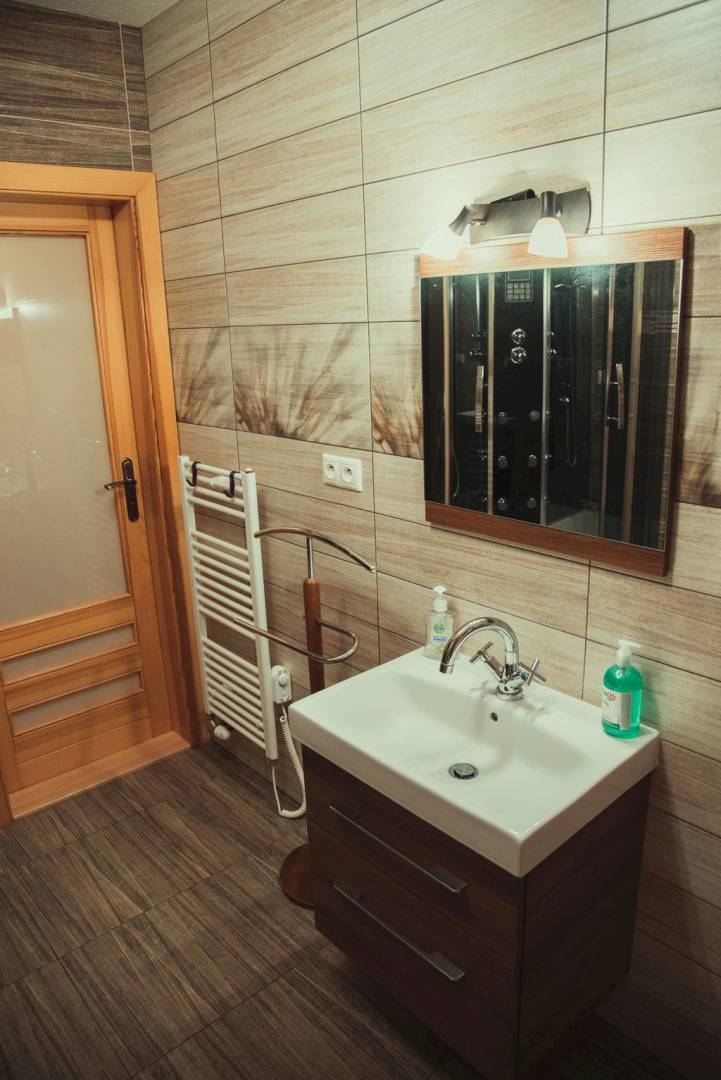 Kúpeľňa s toaletou, Chalupa Kubínska, Dolný Kubín